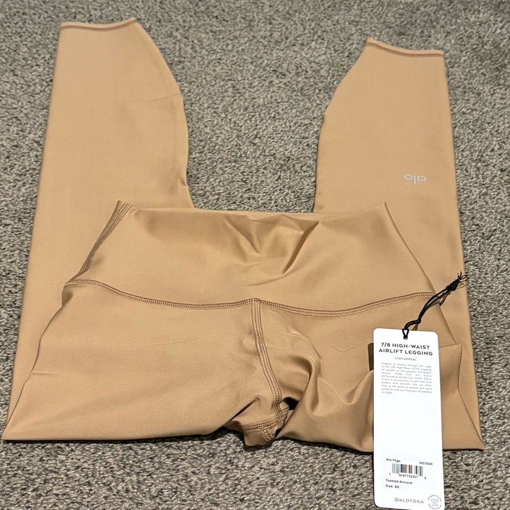 ALO Yoga Toasted Almond Leggings